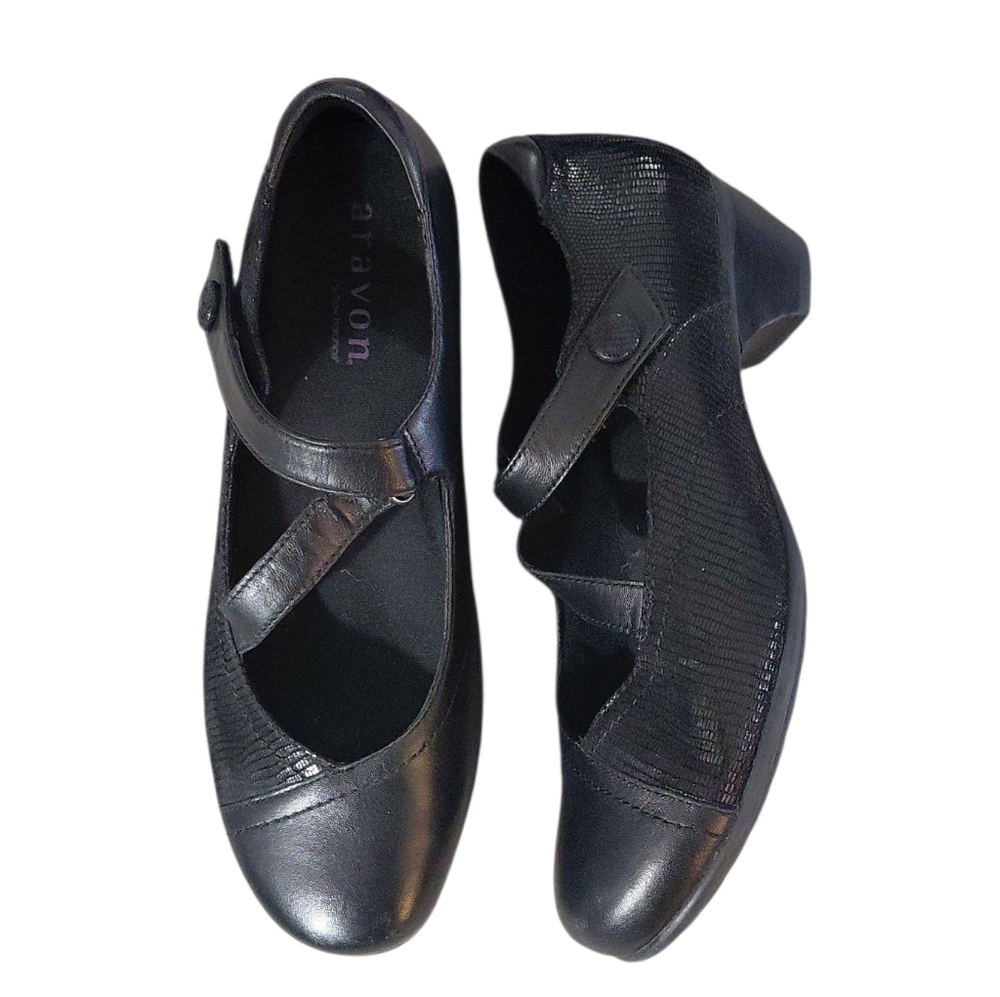 Aravon Portia Black Cross Strap Mary Jane Wedges Women's Size 9.5